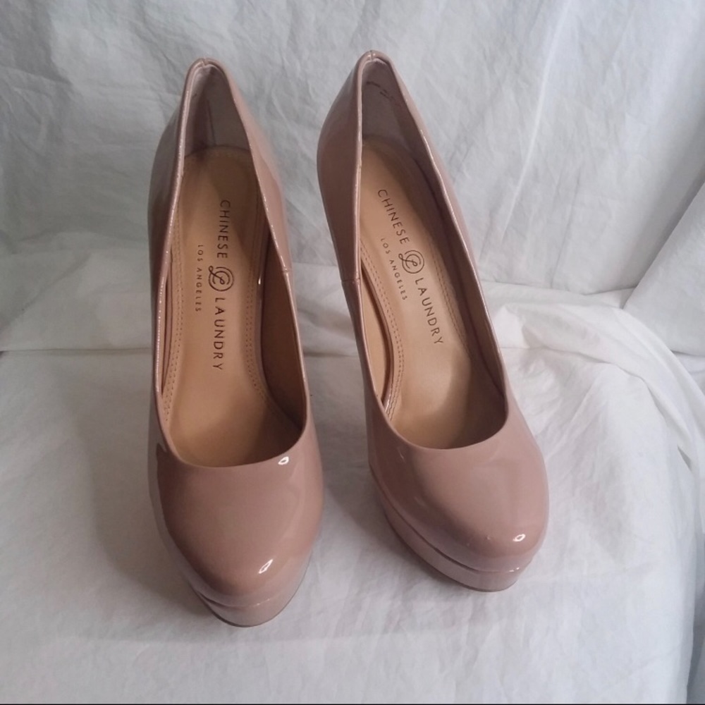Chinese Laundry Wow Pump Shoes.